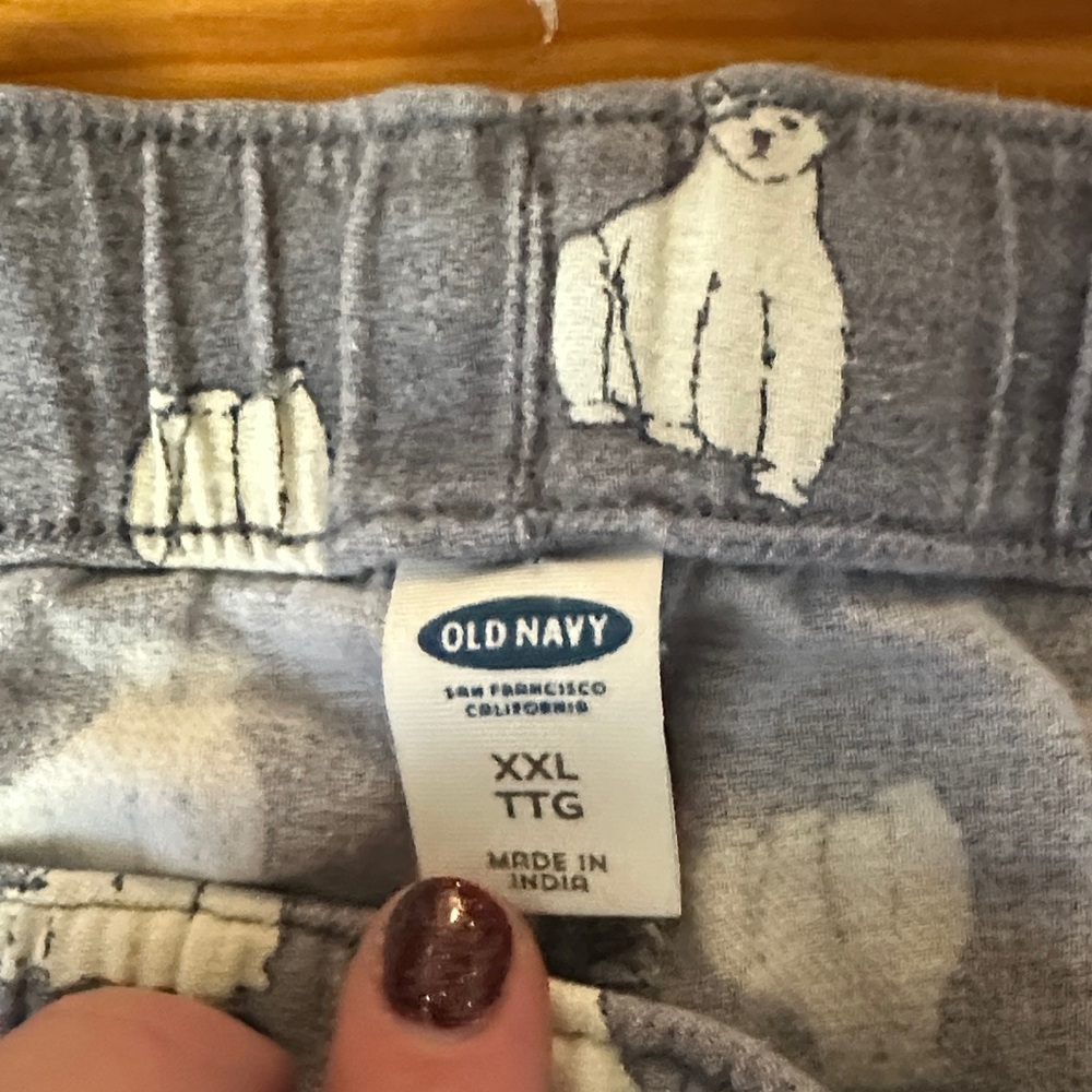 Women’s Old Navy Pajama Pants with Polar Bear Print - Picture 2 of 4